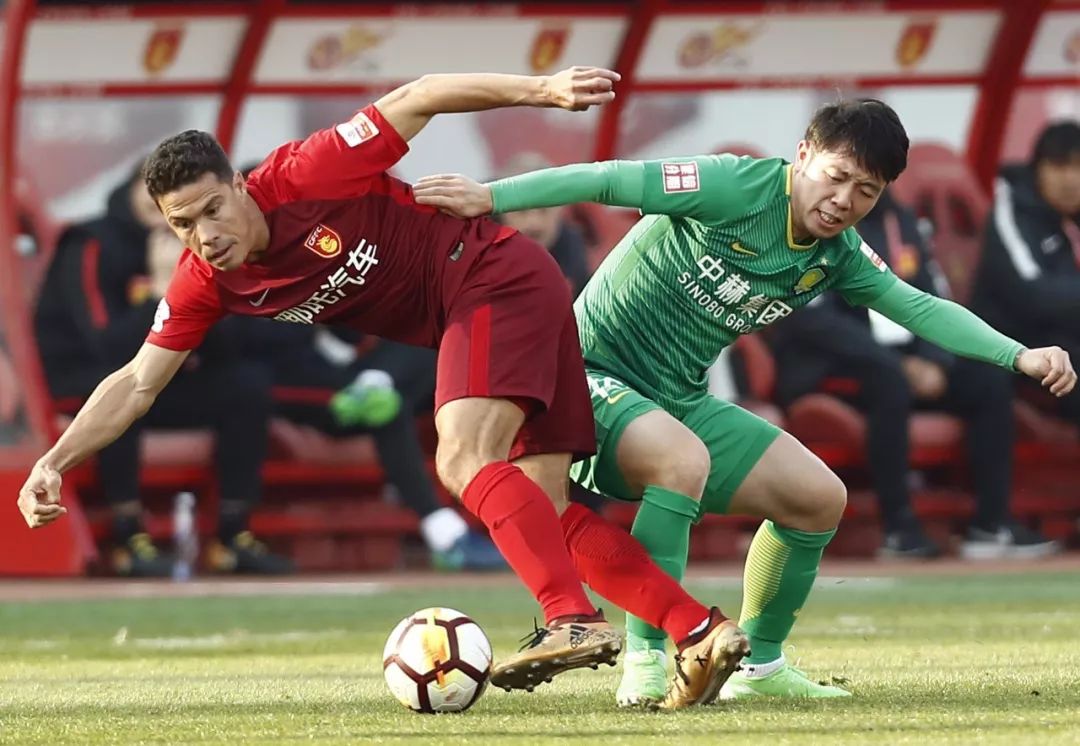 包含即时盘口赛季收官，冠军榜单揭晓的词条