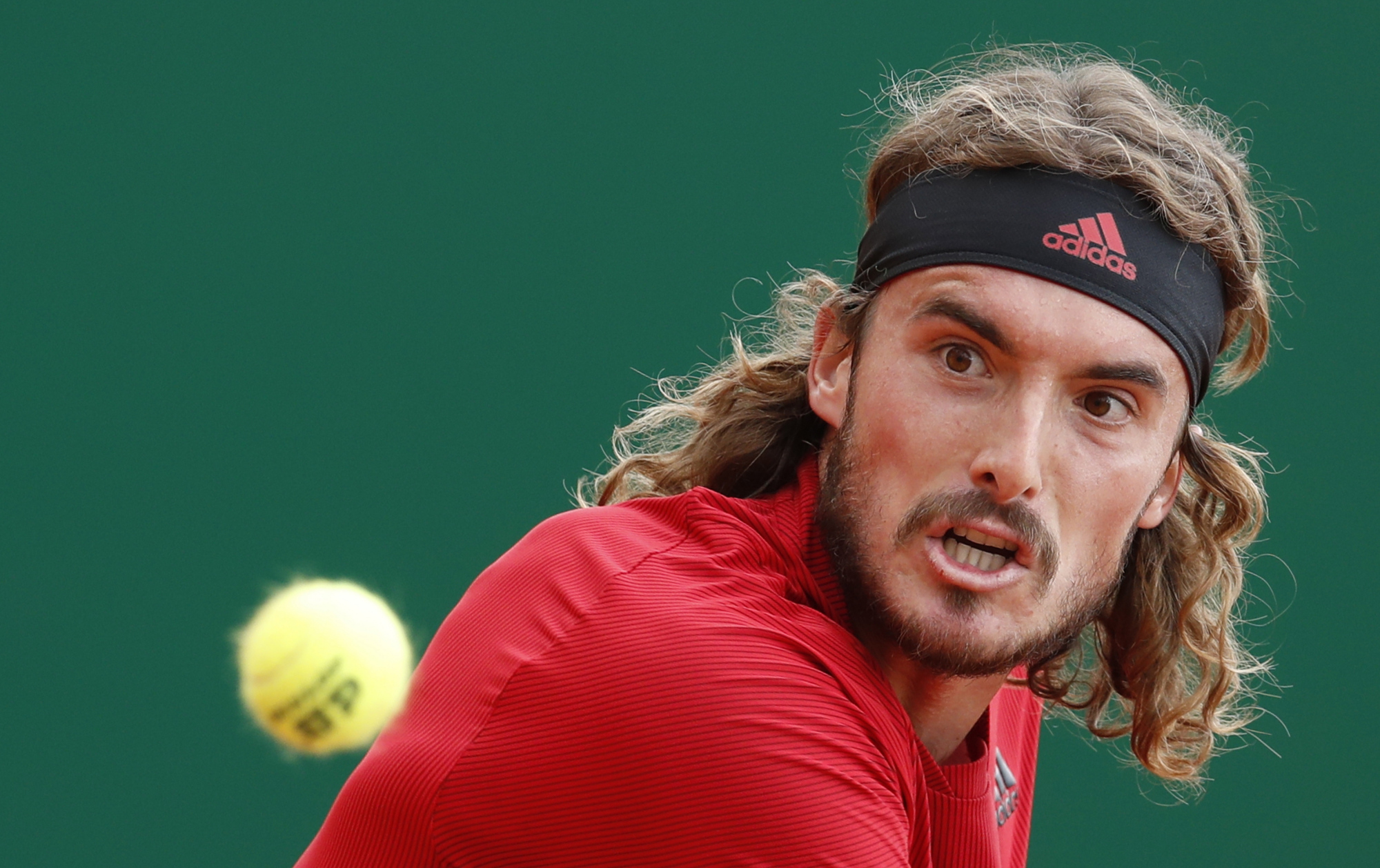 包含蒙特卡洛大师赛横扫拉沃尔杯，西西帕斯点燃赛场的词条