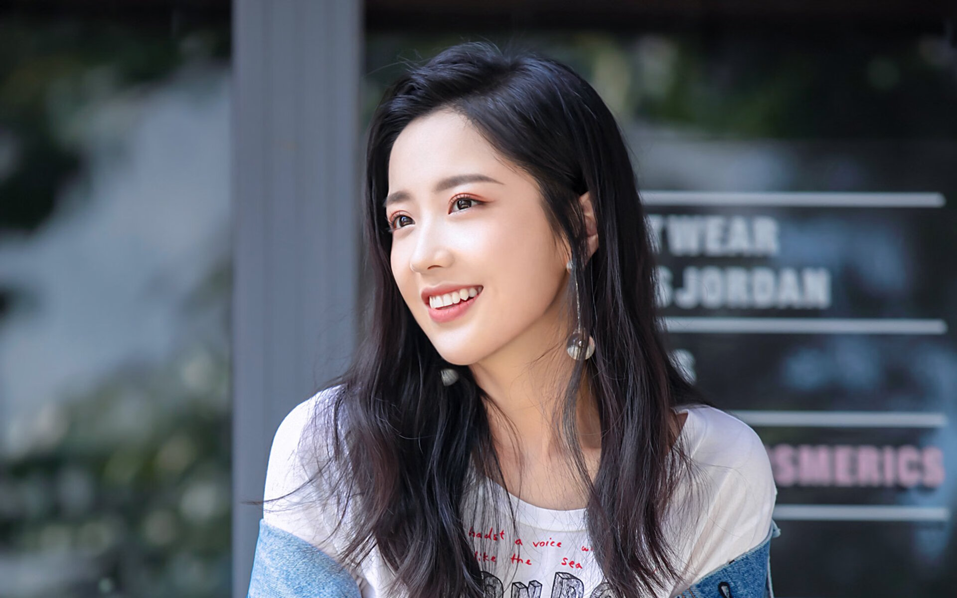 当板球旋转门遇见方向盘,体育魔幻现实的一夜