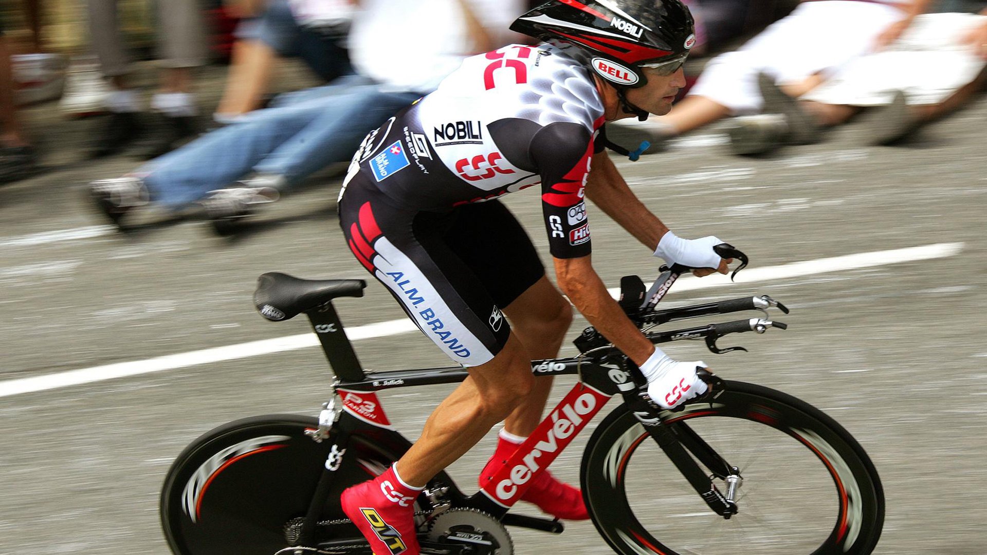 橙衣军团的沙漠风暴，奥纳纳一锤定音，荷兰强行终结卡塔尔