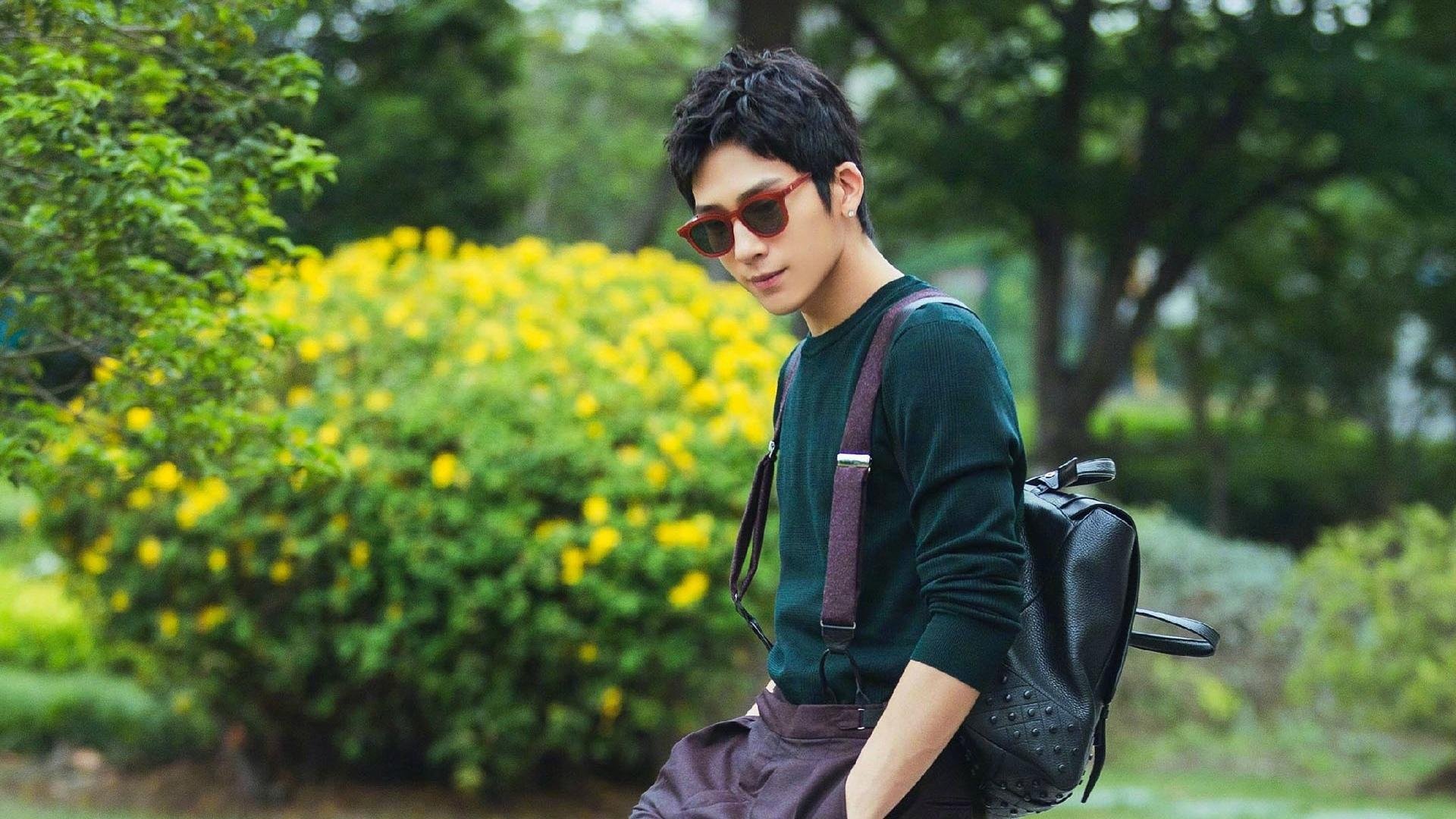 聚光灯法则，德甲决战夜的尖叫与东契奇的无声加冕