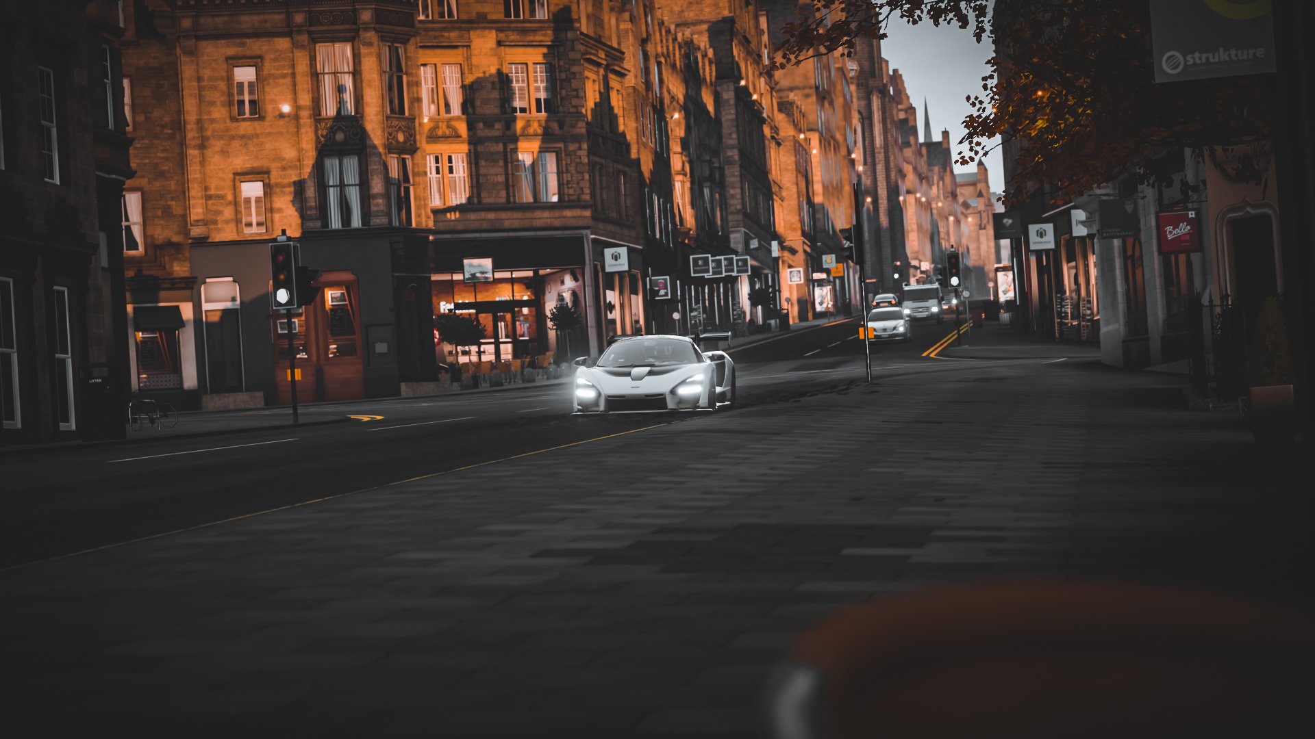 贝林厄姆生涯之夜闪耀，中国国足奇迹淘汰佛罗伦萨