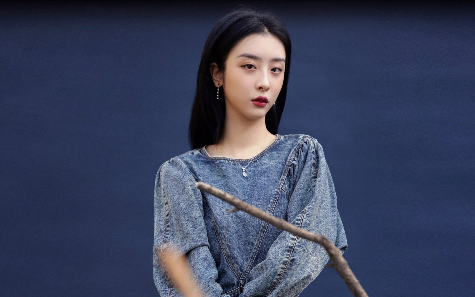 铁壁反击,加维双传一射导演经典,乌拉圭4-0瑞典锁定A组头名