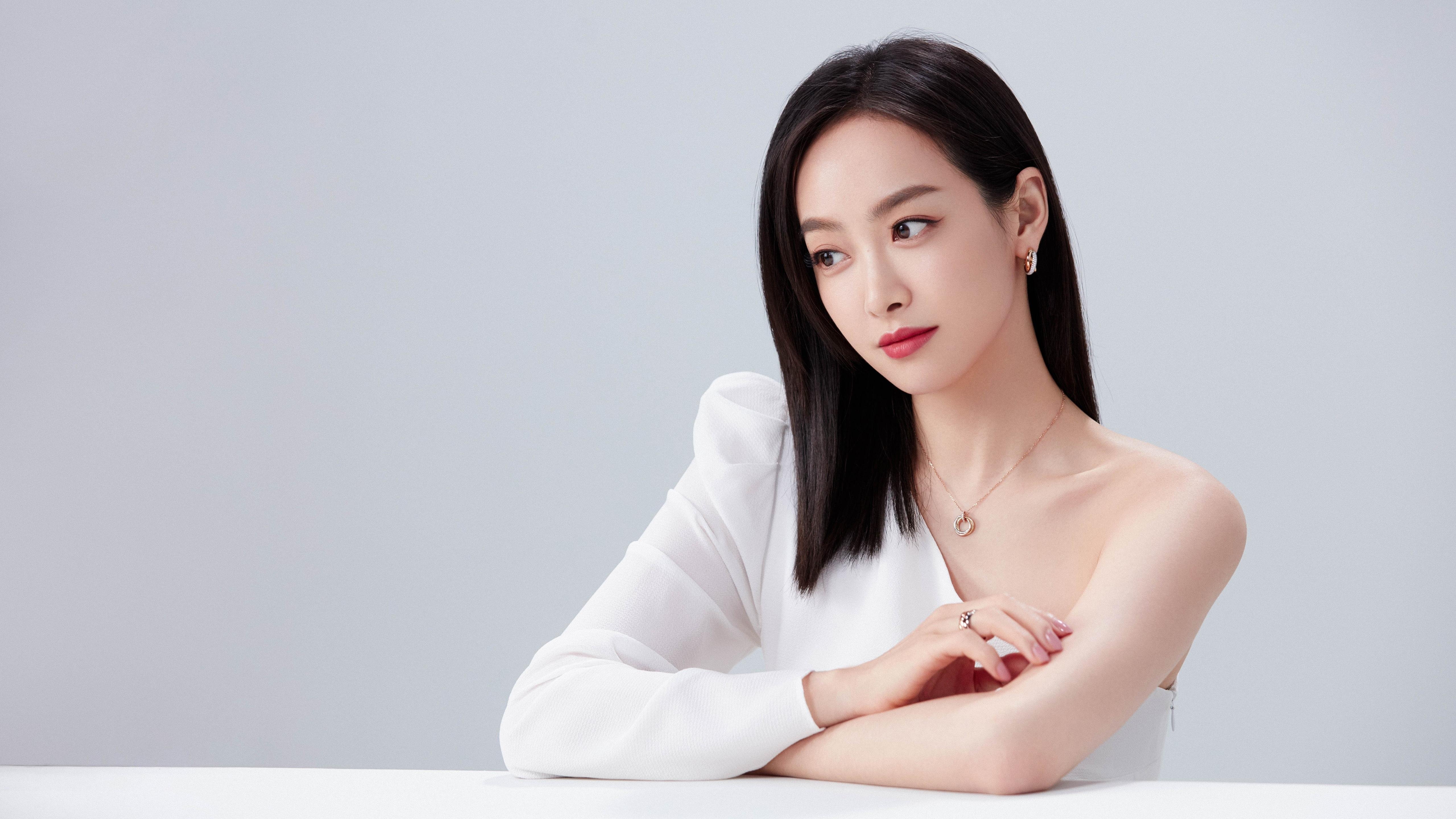 世界杯惊魂夜，瑞士铁骑碾压丹麦，莱万独舞弑旧主，门将十指关封神